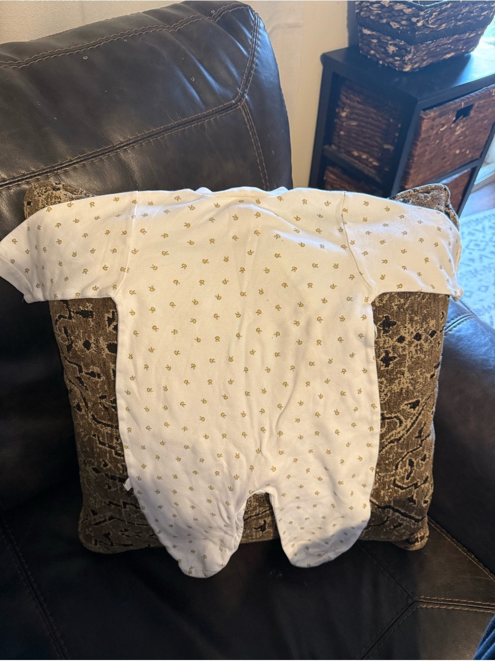 Vintage WINNIE THE POOH - Infant Suit - Picture 2 of 2